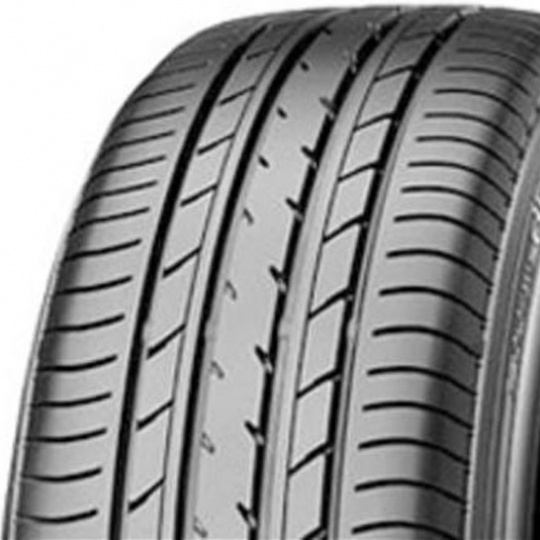 Yokohama dB E70 215/55 R 17 94V