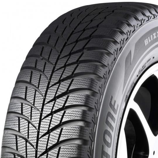Bridgestone Blizzak LM001 225/55 R 17 97H Bridgestone Blizzak LM001 225/55 R 17 97H