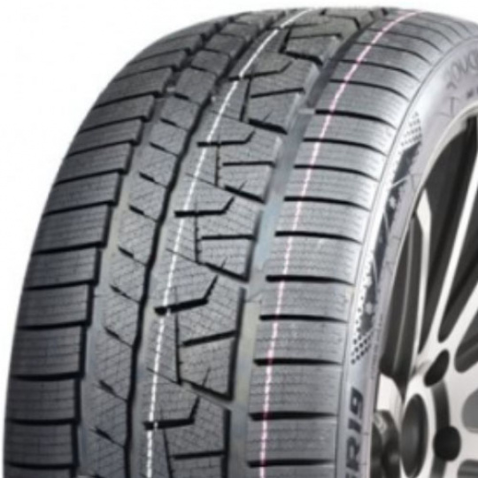 Royal Black Royal Winter UHP 215/50 R 17 95V